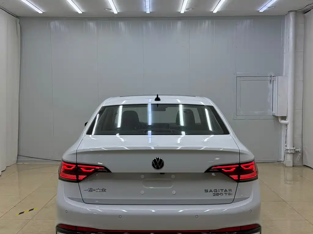 Volkswagen Sagitar 2023