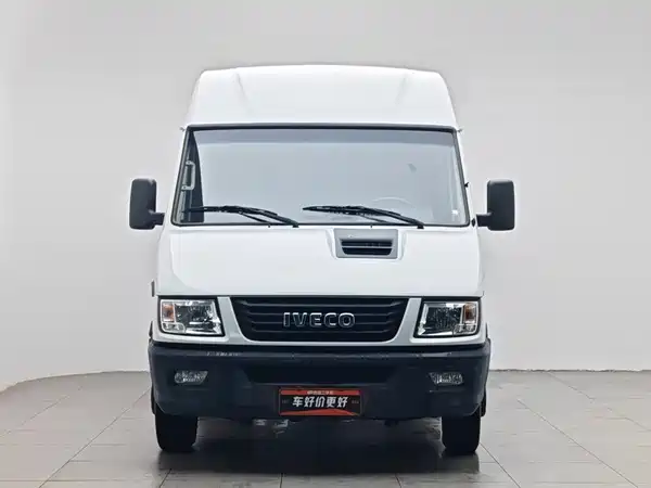 Iveco Proud 2020