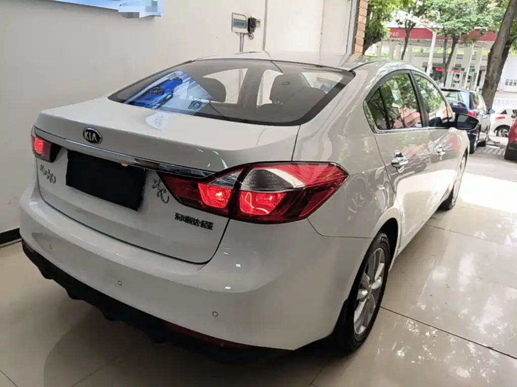 Kia K3 2016
