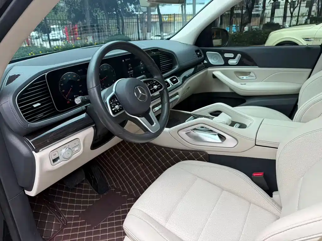 Mercedes-Benz GLE 2020 — фото 31