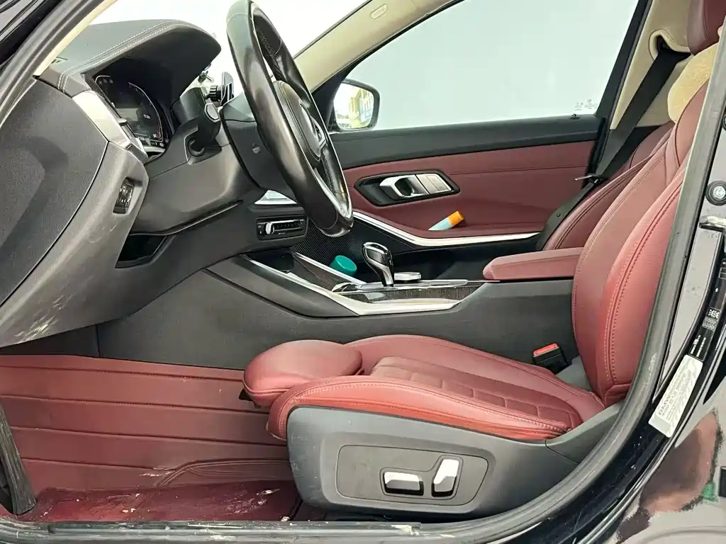 BMW 3 Series 2021