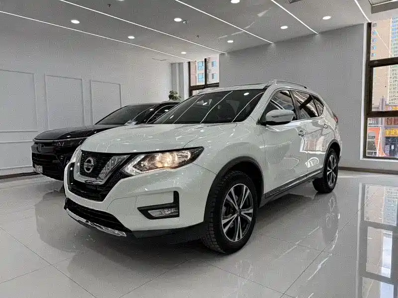 Nissan X-Trail 2022 — фото 1