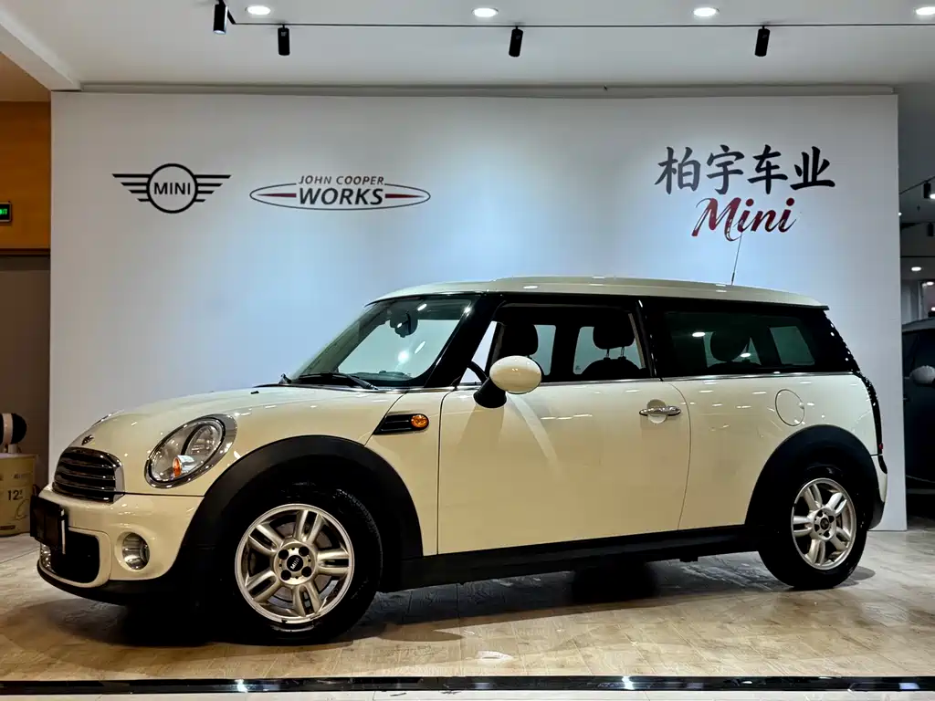 MINI Clubman 2013