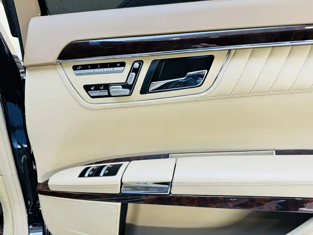 Mercedes-Benz S-Class 2011 — фото 10