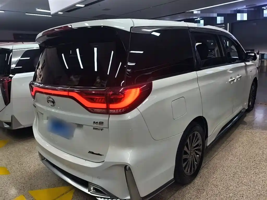 GAC Motor Trumpchi M8 2022 — фото 7