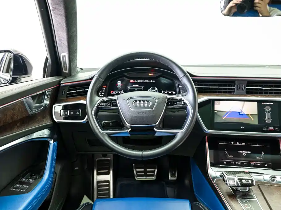 Audi A6 2021 — фото 11