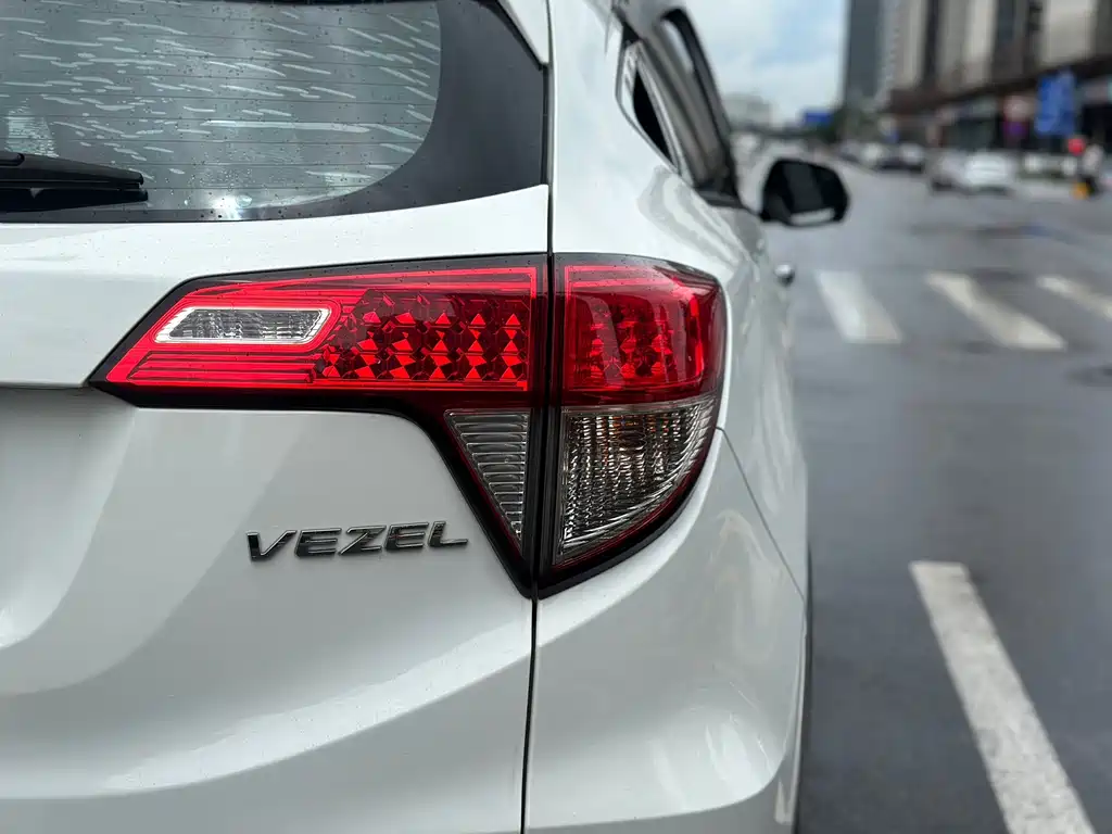 Honda Vezel 2021 — фото 18