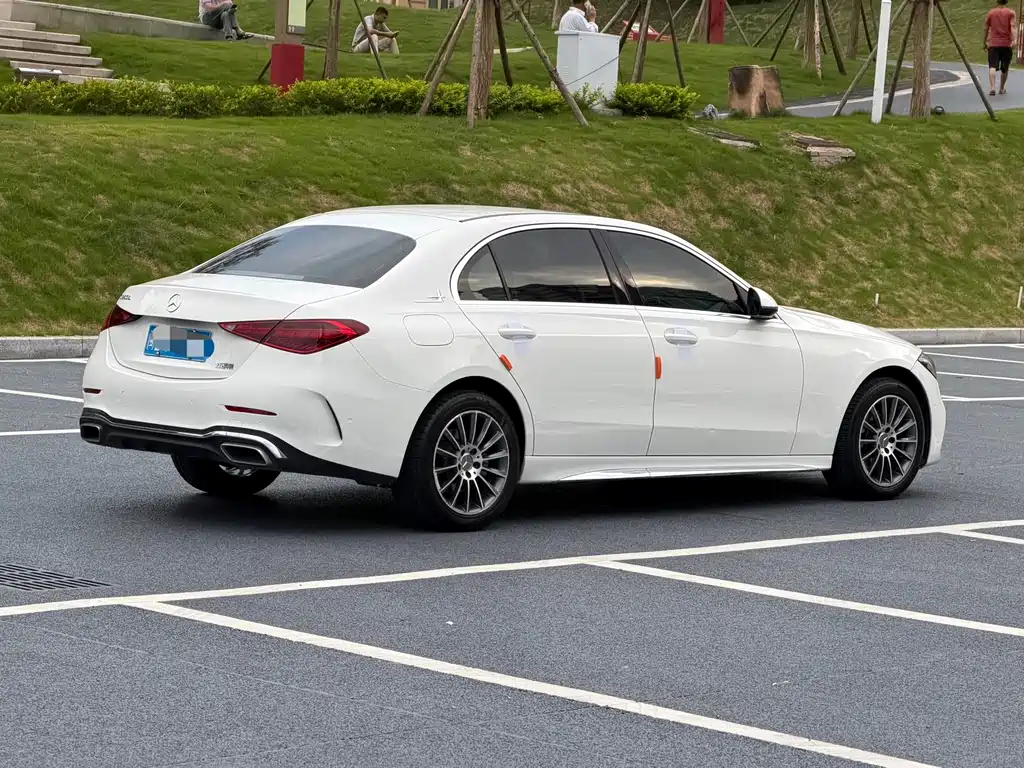 Mercedes-Benz C-Class 2022