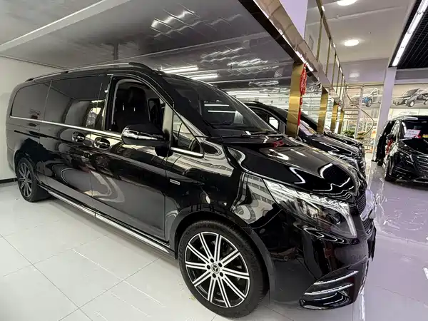 Mercedes-Benz V-Class 2025