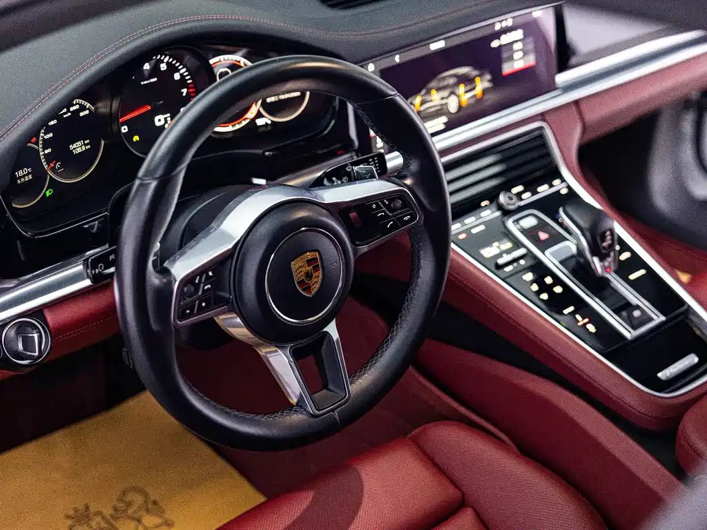 Porsche Panamera 2019 — фото 10