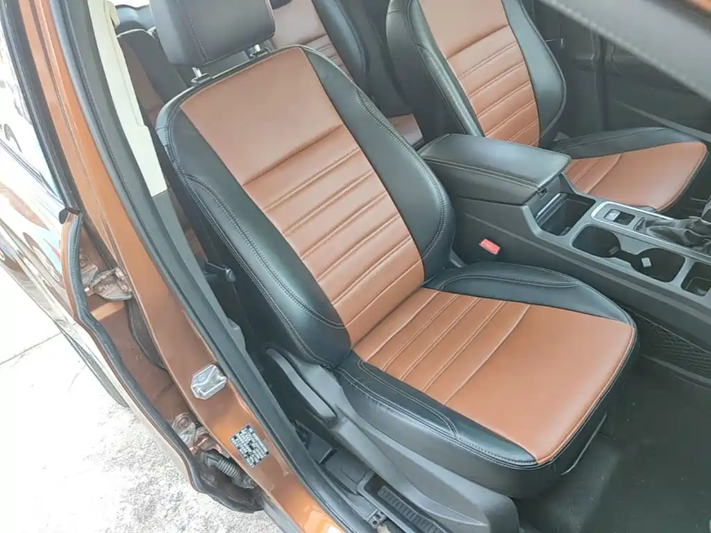 Ford Kuga 2017 — фото 25