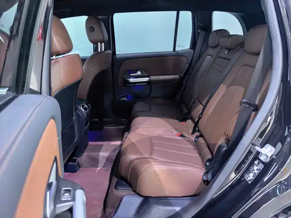 Mercedes-Benz GLB 2025