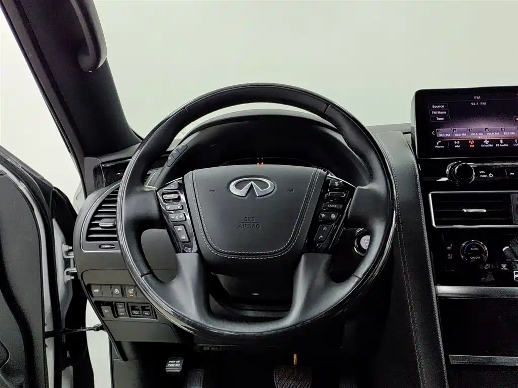 Infiniti QX80 2023 — фото 15