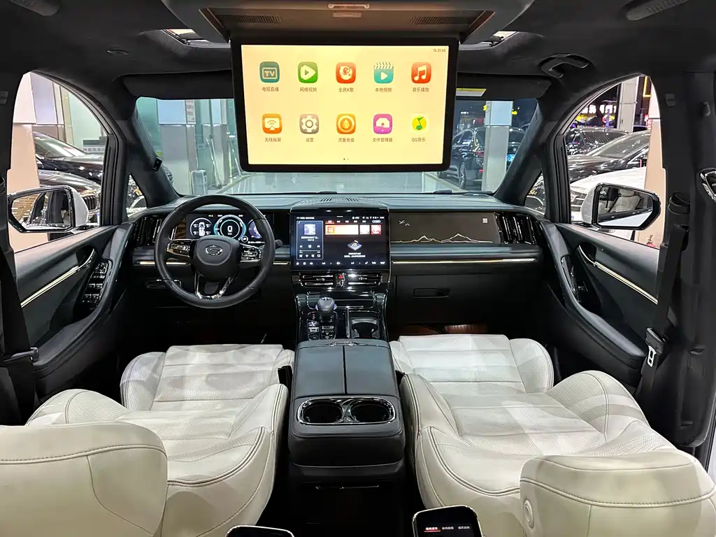 GAC Motor Trumpchi M8 2023 — фото 11
