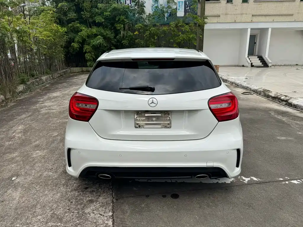 Mercedes-Benz A-Class 2015 — фото 8