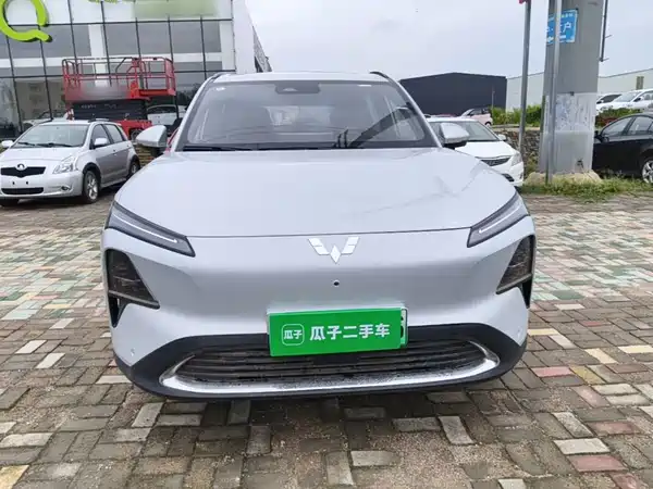 Wuling Starlight S 2025