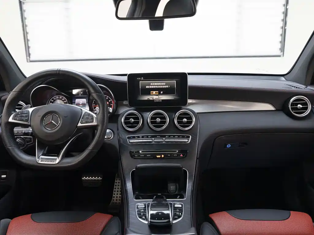 Mercedes-Benz GLC AMG 2020 — фото 8