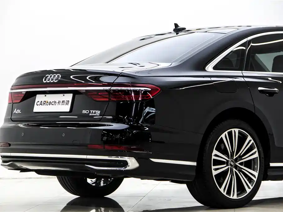 Audi A8 2024 — фото 9