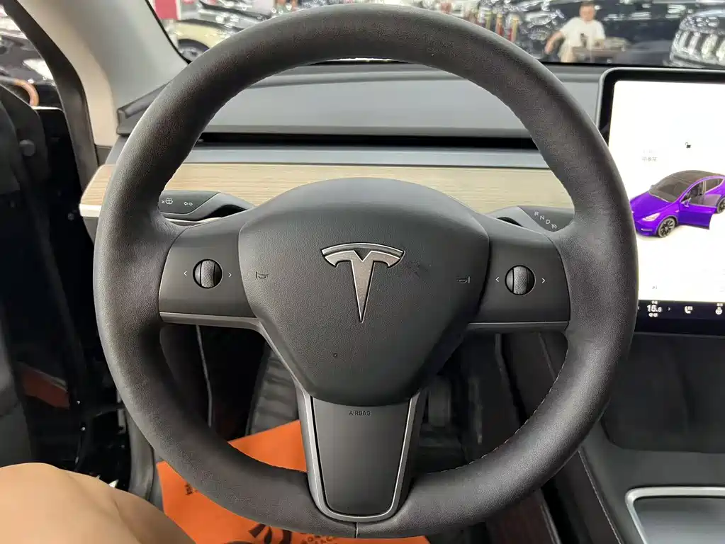 Tesla Model Y 2021 — фото 11