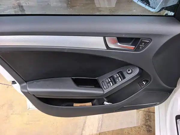 Audi A4L 2014