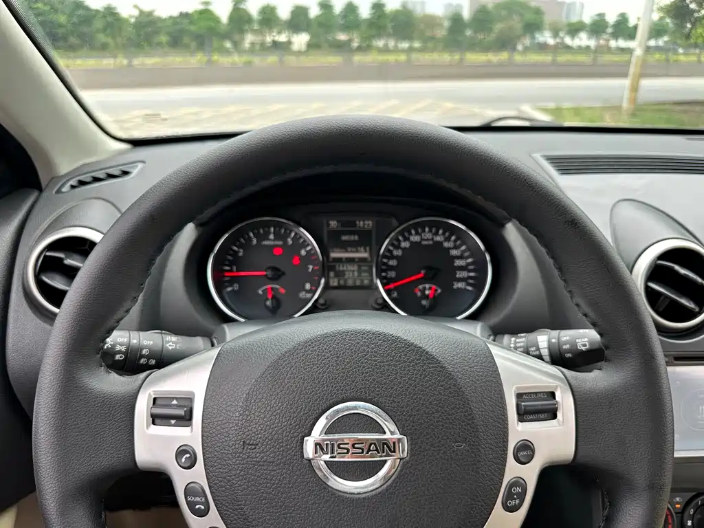 Nissan Qashqai 2015 — фото 20