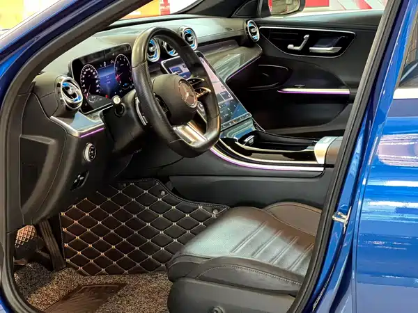 Mercedes-Benz C-Class 2023