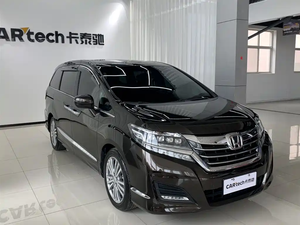 Honda Elysion 2018 — фото 9