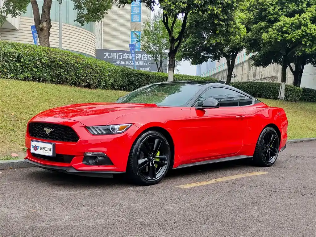 Ford Mustang 2016 — фото 1