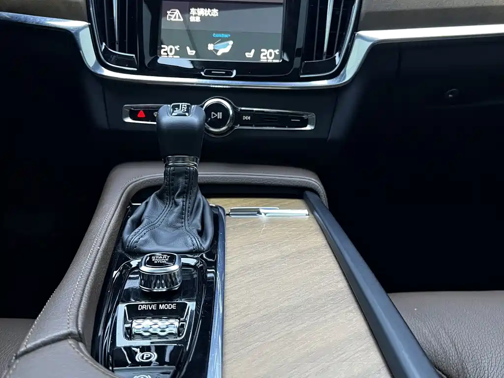 Volvo S90 2020 — фото 14
