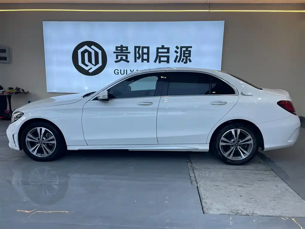Mercedes-Benz C-Class 2020 — фото 3