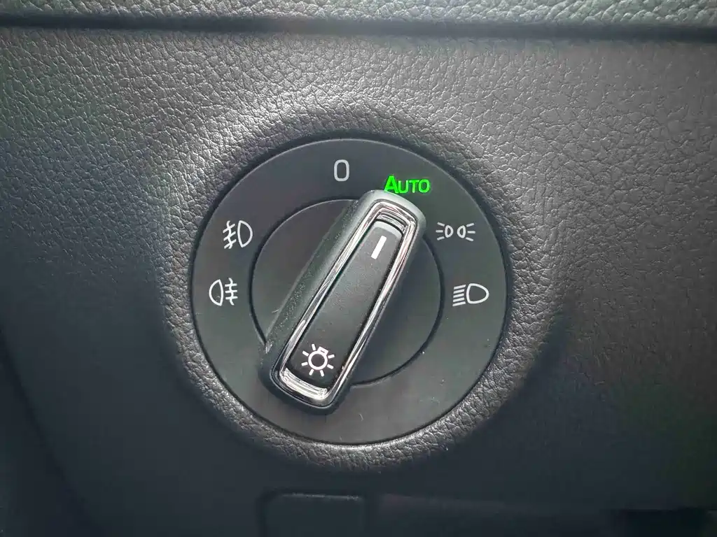 Skoda Speedy 2023 — фото 11