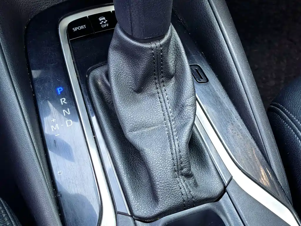 Toyota Corolla 2020 — фото 19