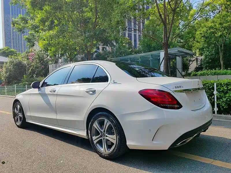 Mercedes-Benz C-Class 2019 — фото 11
