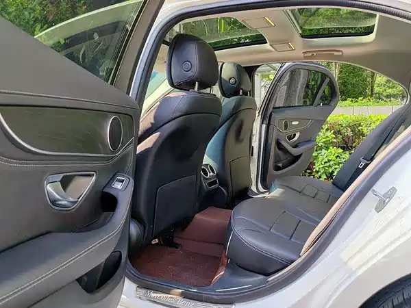 Mercedes-Benz C-Class 2019