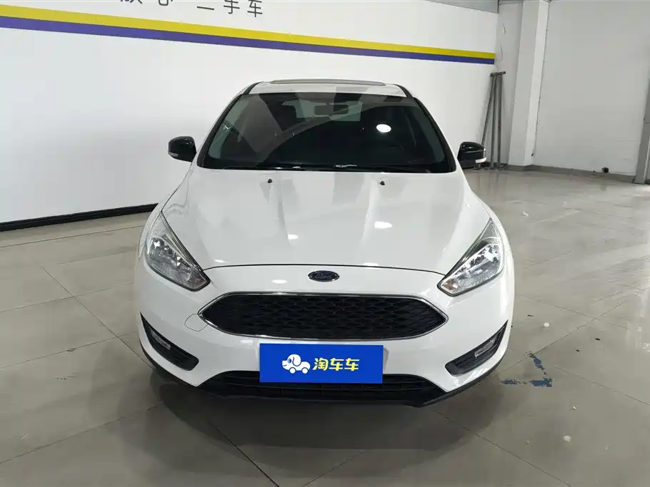 Ford Focus 2018 — фото 2
