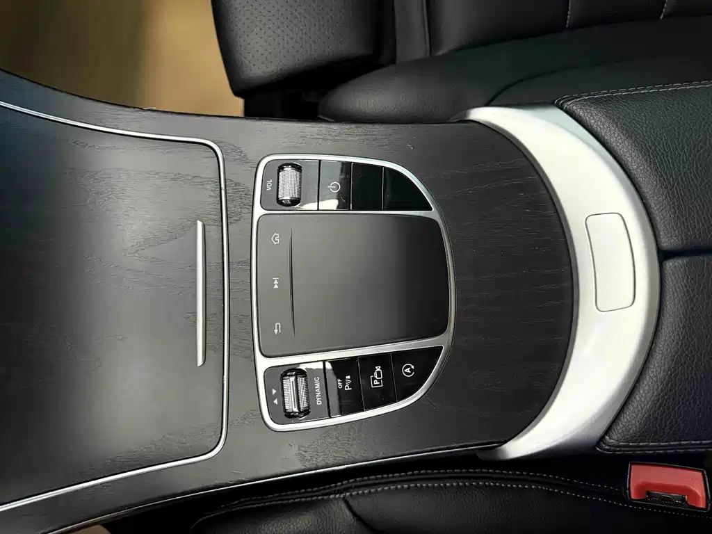 Mercedes-Benz C-Class 2020 — фото 17