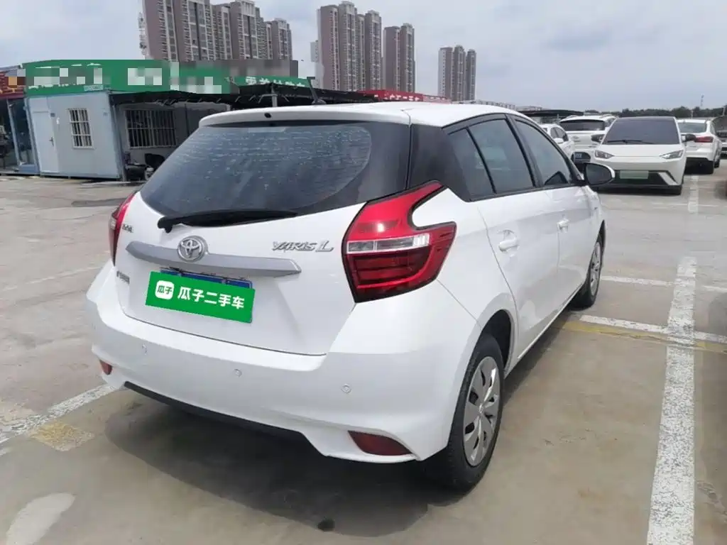 Toyota Yaris L 2019