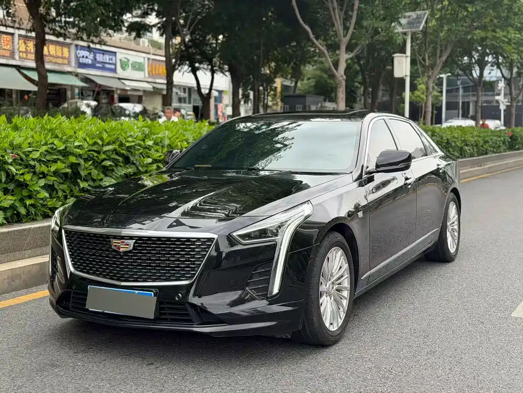 Cadillac CT6 2021 — фото 1