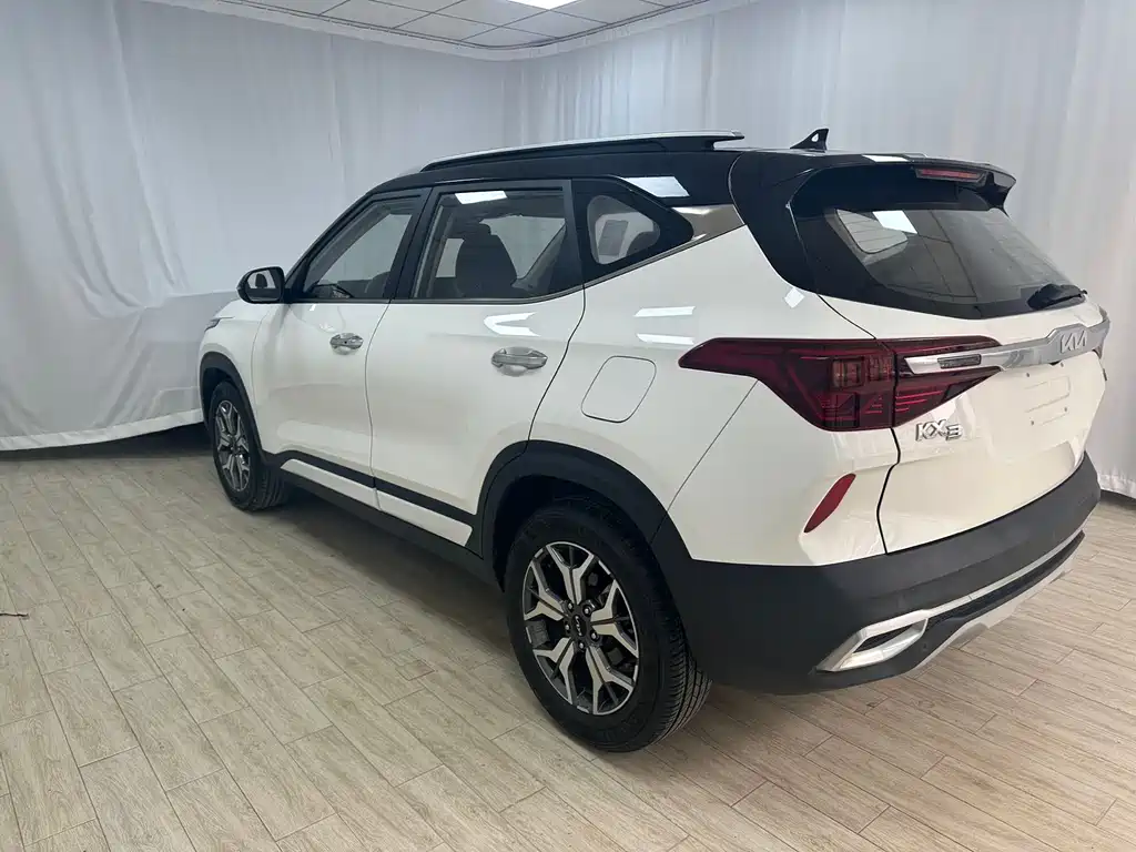 Kia KX3 2022 — фото 7
