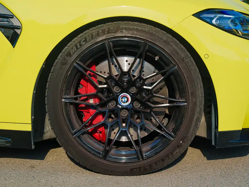 BMW M4 2024 — фото 18