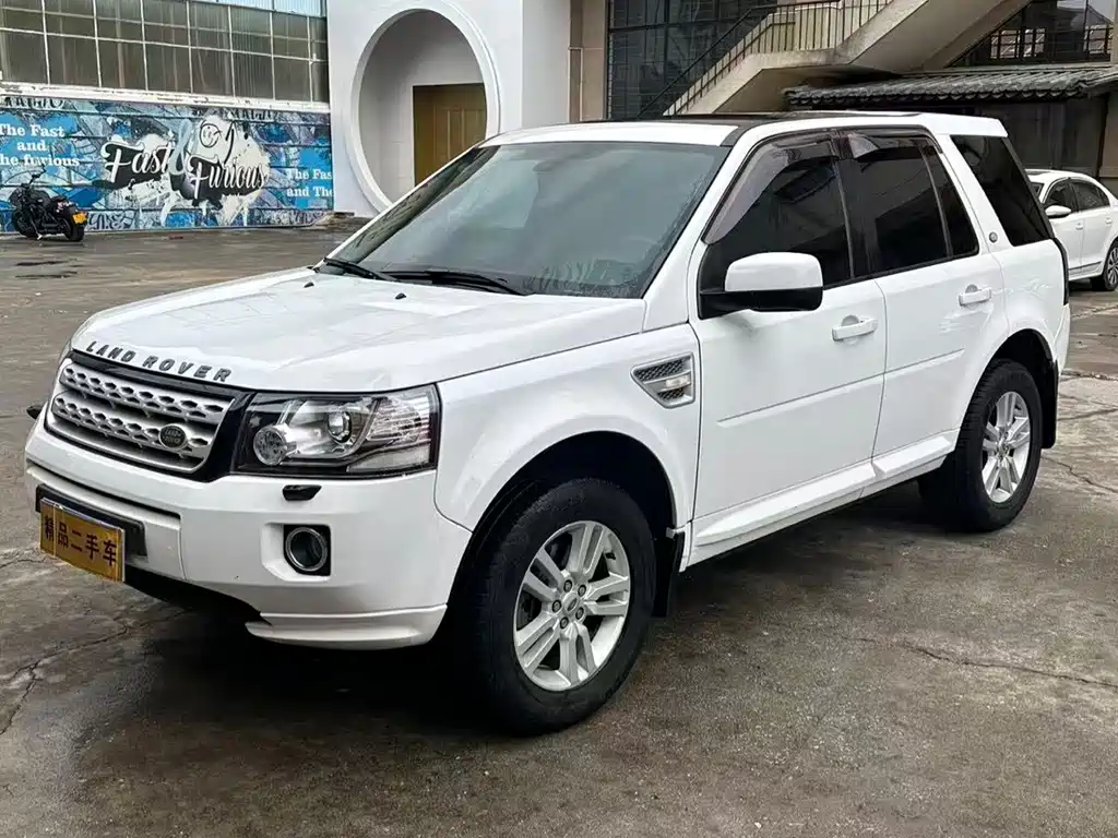 Land Rover Freelander 2 2013 — фото 3