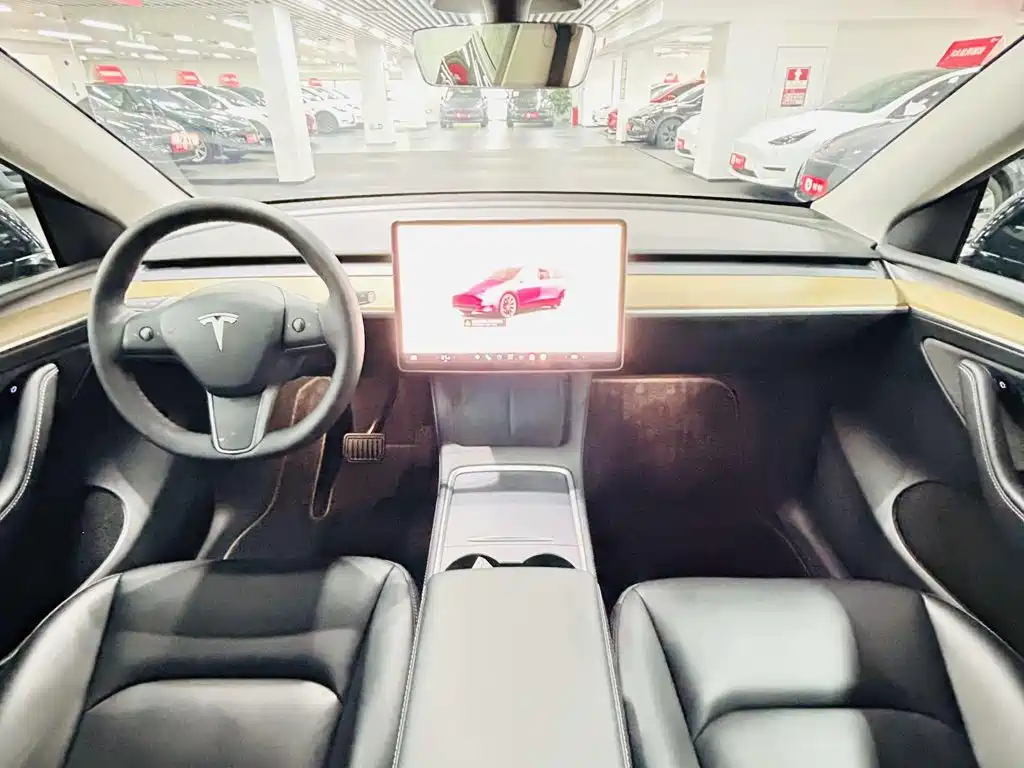 Tesla Model Y 2022 — фото 10