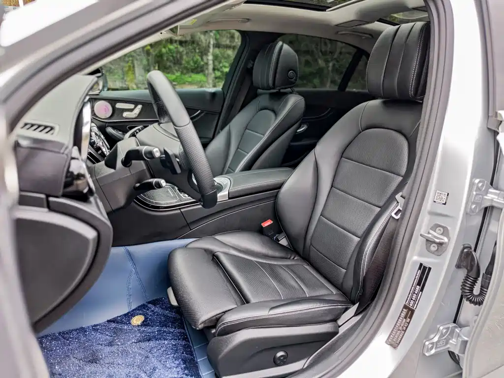 Mercedes-Benz C-Class 2017 — фото 13