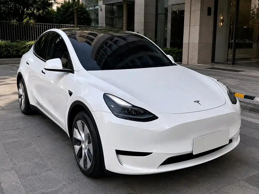 Tesla Model Y 2022 — фото 3
