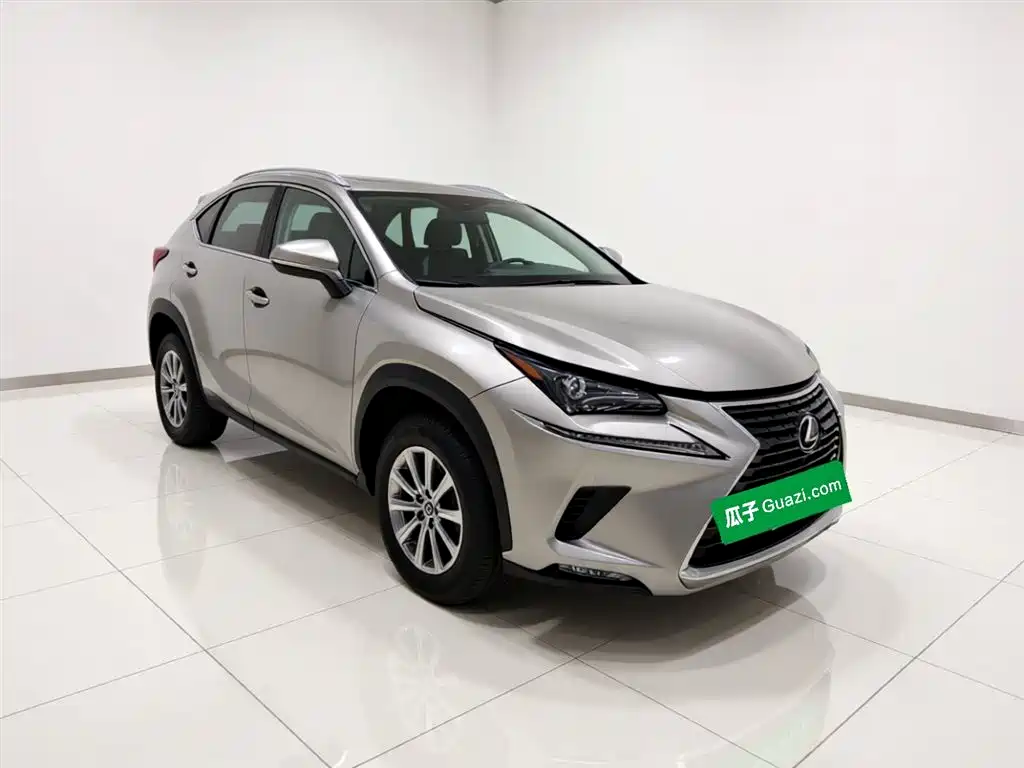 Lexus NX 2020 — фото 3