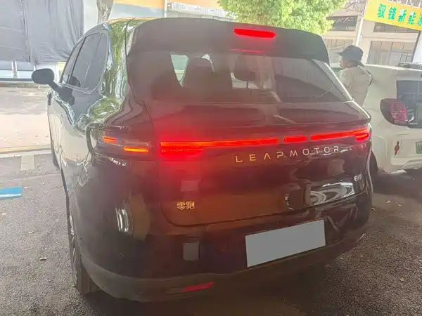 Leapmotor B10 2025