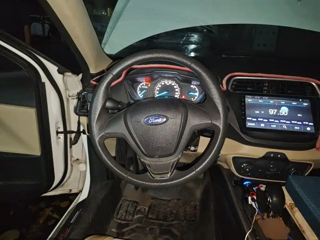 Ford Forrest 2017