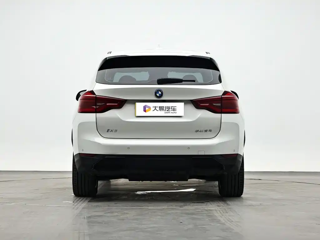 BMW iX3 2021 — фото 4