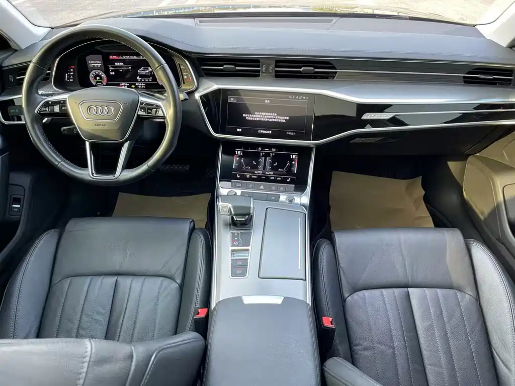 Audi A6L 2022