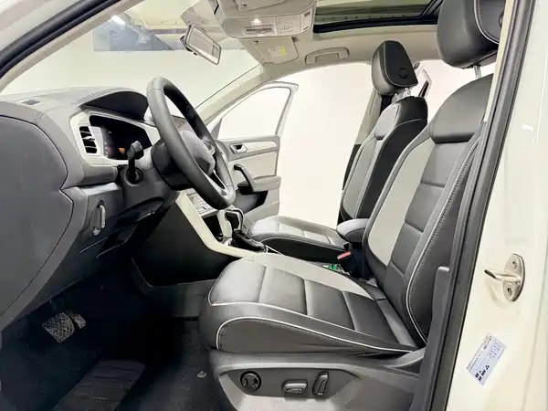 Volkswagen T-Roc 2023
